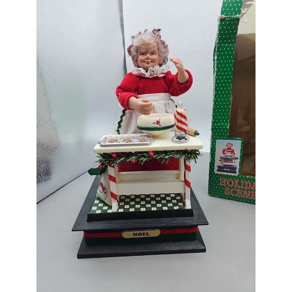 Animated Musical Mrs. Claus Making Cookies Holiday Scene‎ 1992 Not Working